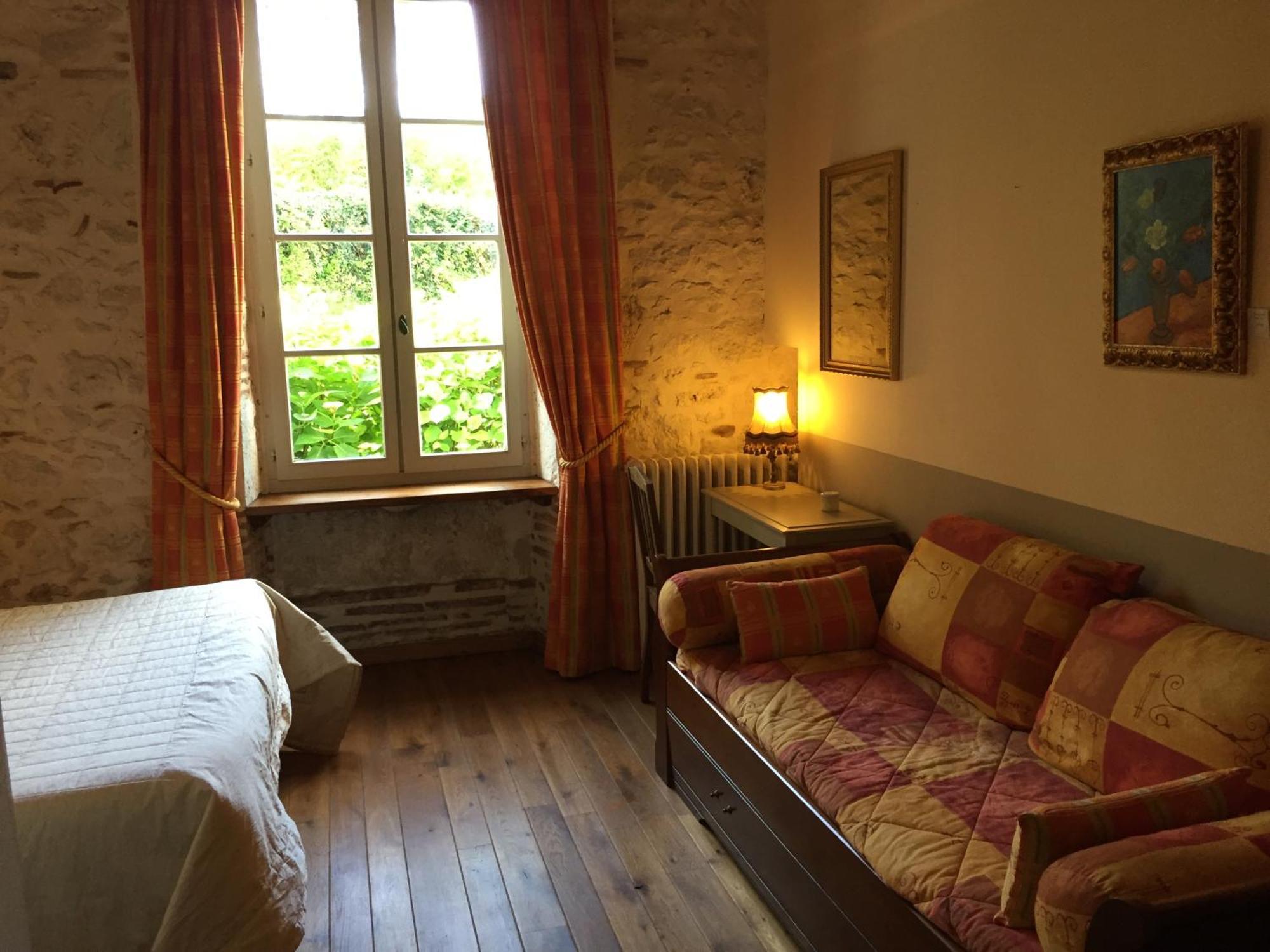 Bed and Breakfast Les Huguets Вильнёв-сюр-Ло Номер фото